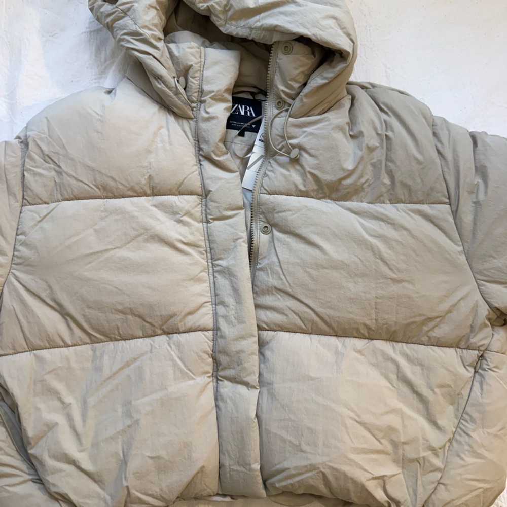 Zara Women's Light Beige Puffer Jacket with hood NWT - Picture 8 of 16